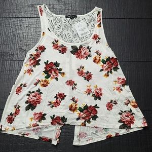 NWT Flower Tank top shirt